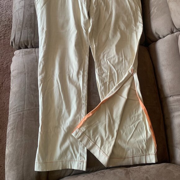 Pants - Picture 8 of 9